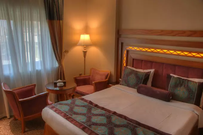 هتل آریو برزن